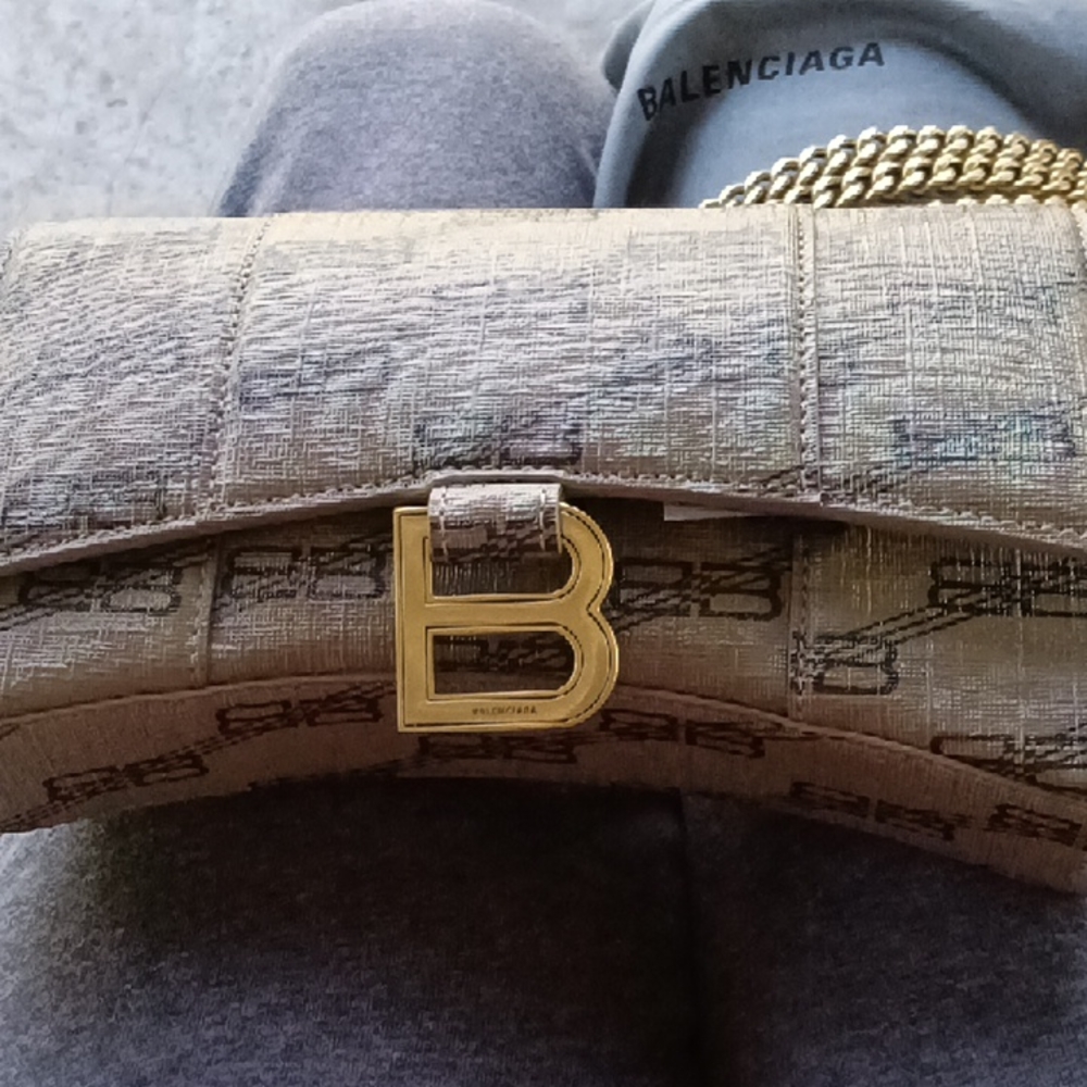 Small crossbody leather bag - Picture 2 of 3